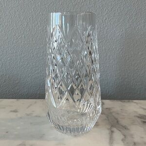 Tyrone Crystal Made in Ireland Bud Vase 6” Diamond Cut